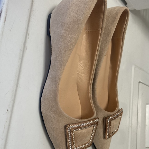 Lilang Shoes LikangxieYe Size 6 buff colored women’s flats pointed toe suede $65 - Picture 2 of 10